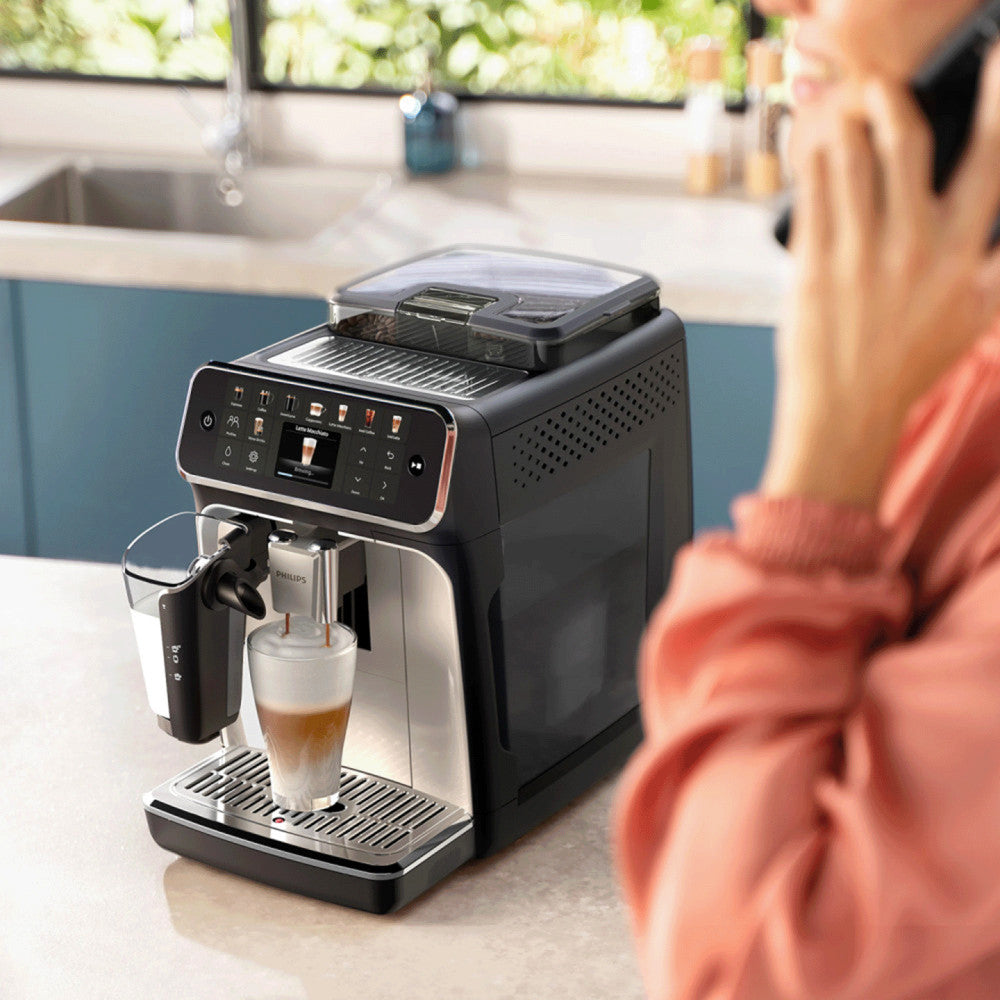PHILIPS EP5447/90 Series 5400 LatteGo 11 Coffee Specialties Fully Automatic Coffee Machine Black/Chrome